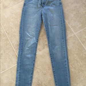 Levi mile high super skinny 25” waist